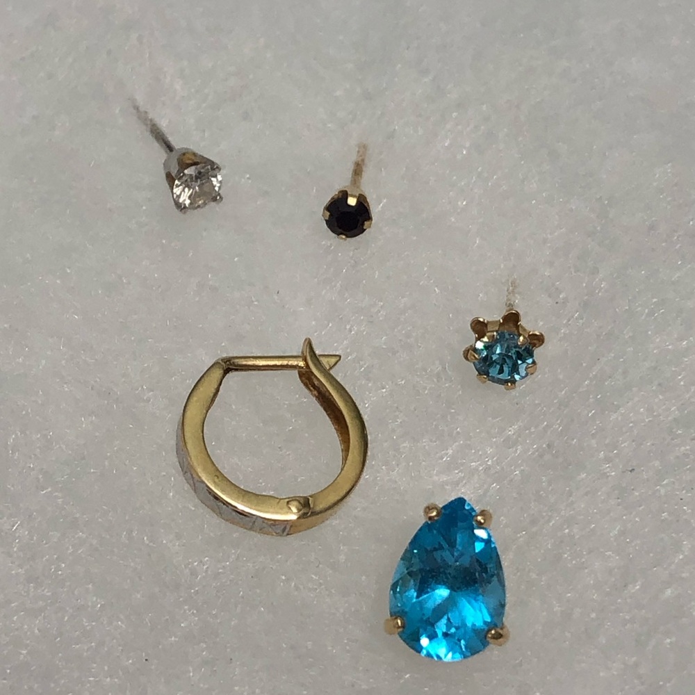 Solid 14K yellow gold marked 14K single gemstone stud earrings Lot Of 5